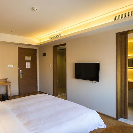 Ji Hotel Shanghai Xujiahui Tianyaoqiao Road מראה חיצוני תמונה